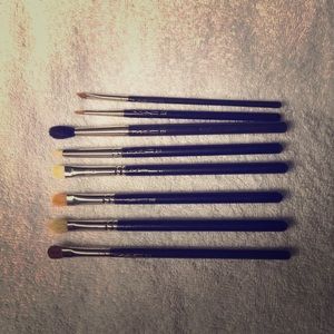 Lot of Eight MAC Eyeshadow Brushes